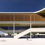 Proyectos de arquitectura educativa que fusionan diseño funcional y estético, ambientes de aprendizaje inspiradores y sostenibles.