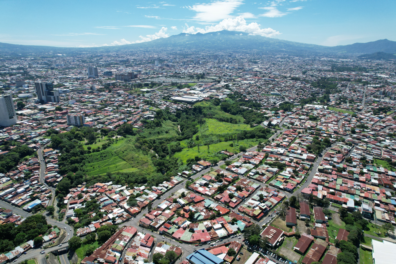 Conjunto habitacional en Hatillo diseñado por LDB Arquitectura