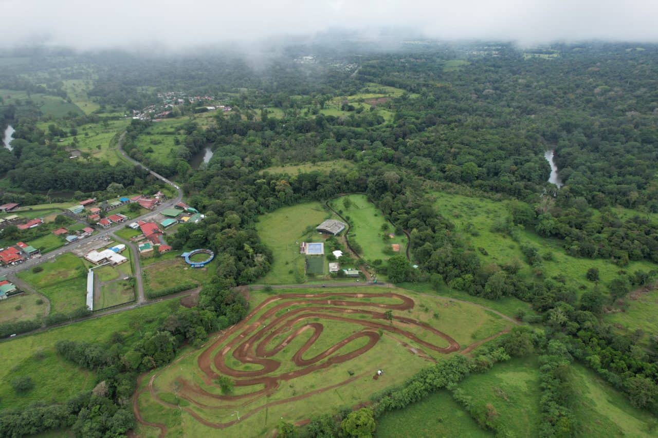 Intervención en el Polideportivo de Sarapiquí por LDB