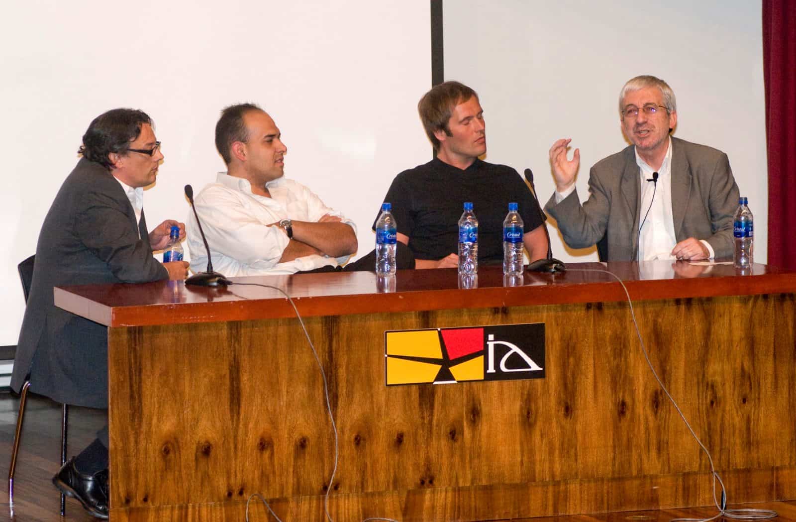 Mesa redonda del 6.º Congreso Líneas, 2009. En la foto Giancarlo Mazzanti, Luis Diego Barahona, Oliver Schütte y Luis Fernández-Galiano